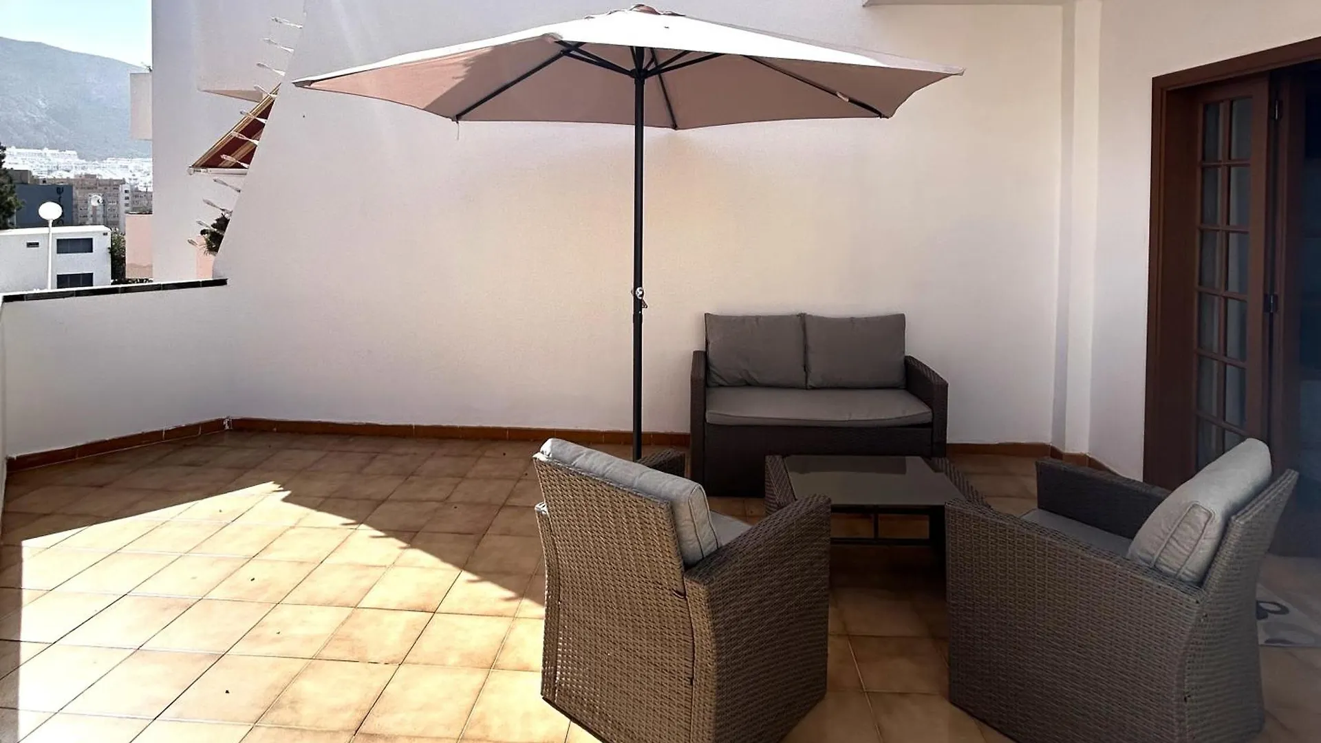 Apt In Colina 2, Los Cristianos K105 İspanya