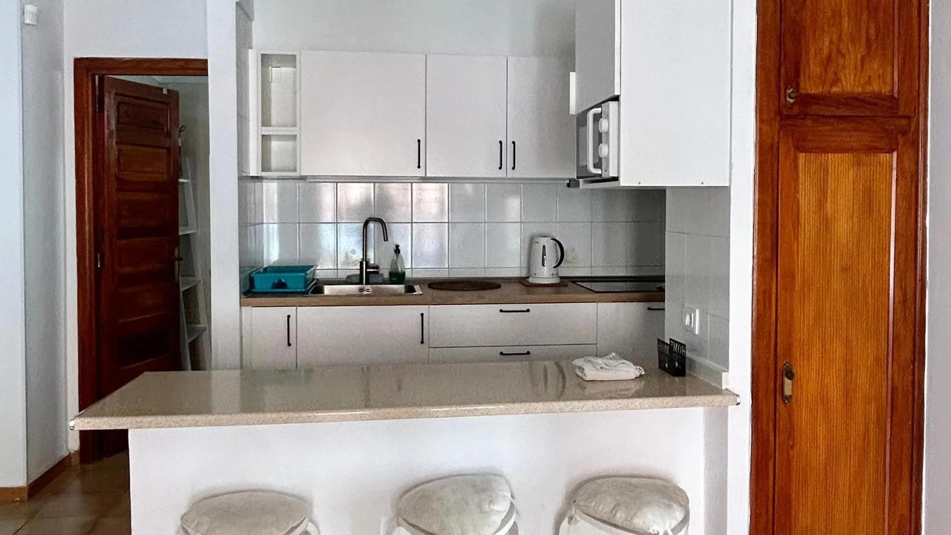 Apt In Colina 2, Los Cristianos K105 0*, Los Cristianos (Tenerife) Spain